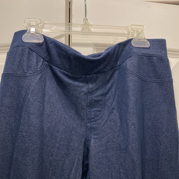 Guess Jean-Look Legging - Picture 2 of 9